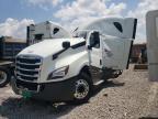 2019 Freightliner Cascadia 126