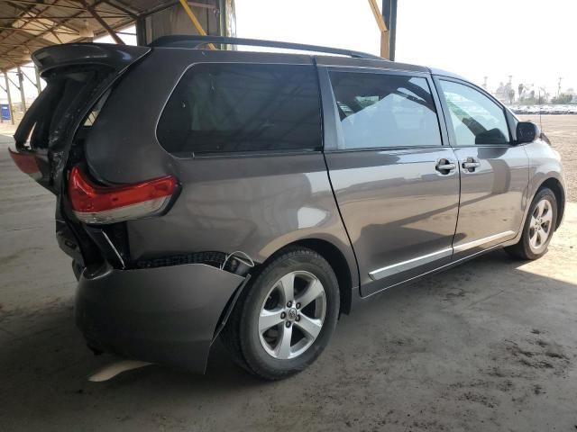 2013 Toyota Sienna LE