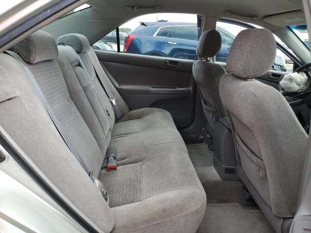 2004 Toyota Camry LE