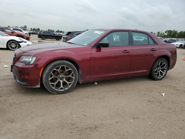 2018 Chrysler 300 Touring