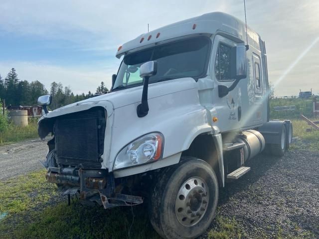 2013 Freightliner Cascadia 125