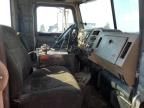 2004 Peterbilt 330