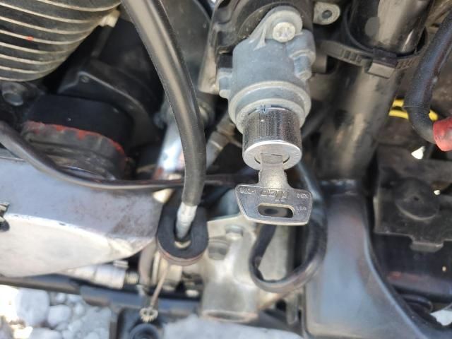 2002 Honda VT1100 C2
