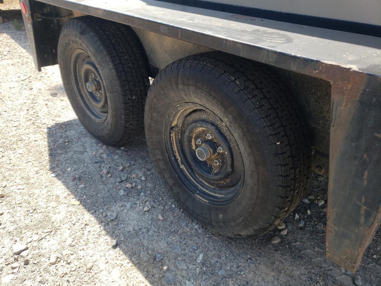 2000 Trailers Generator