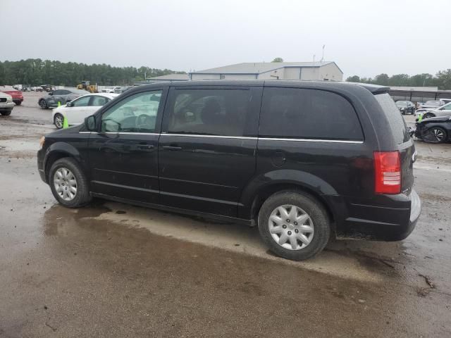 2009 Chrysler Town & Country LX