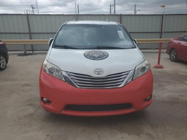 2017 Toyota Sienna XLE