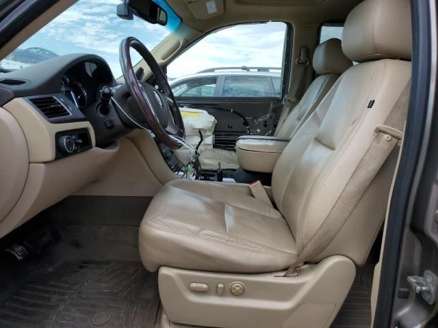 2011 Cadillac Escalade Luxury