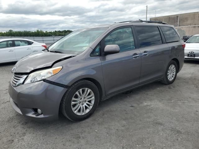 2015 Toyota Sienna XLE