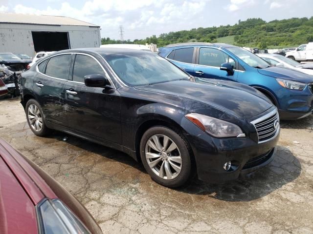 2013 Infiniti M56 X