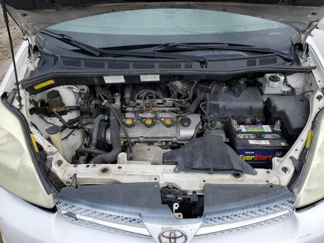 2004 Toyota Sienna xle