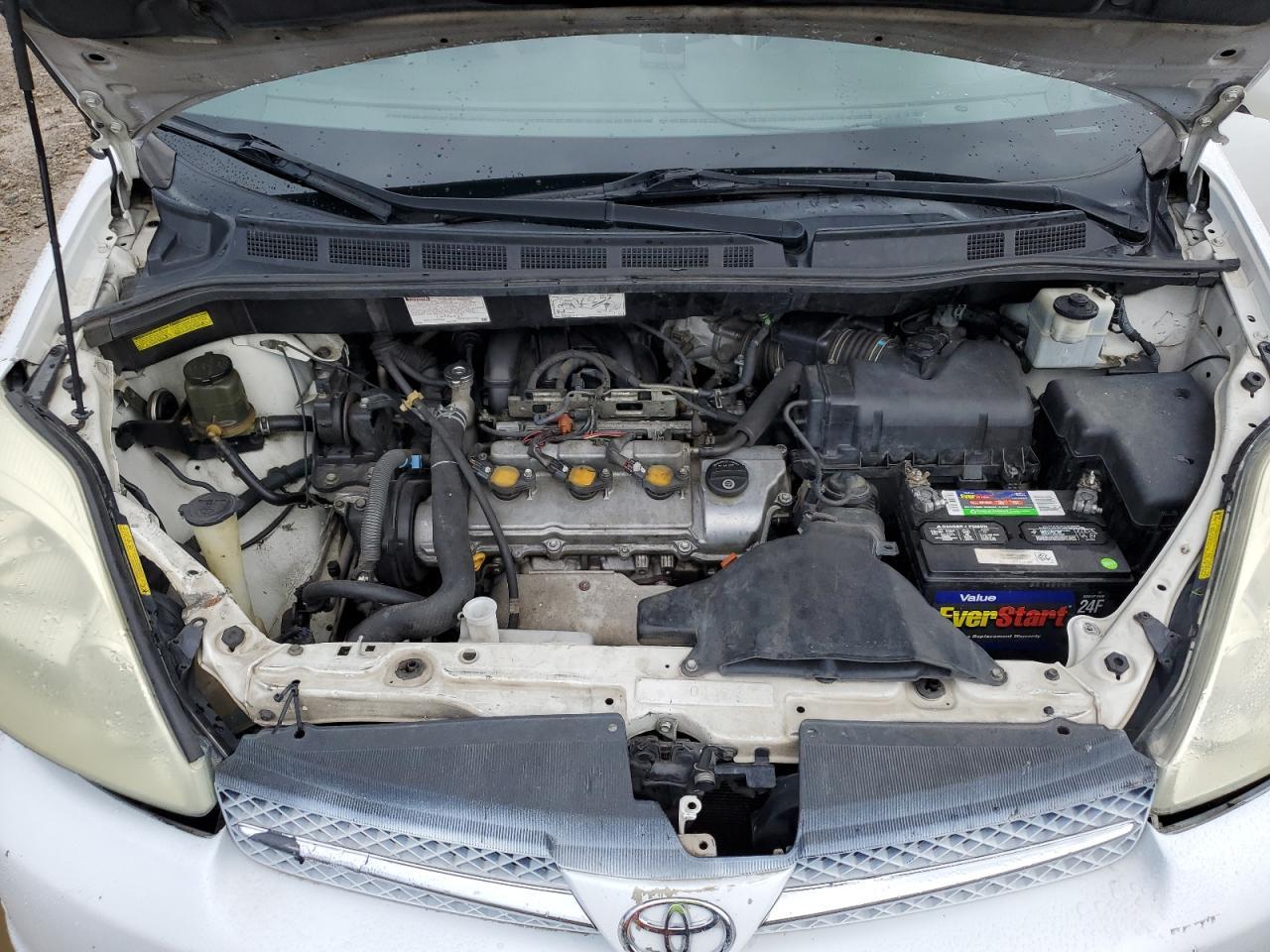 2004 Toyota Sienna xle