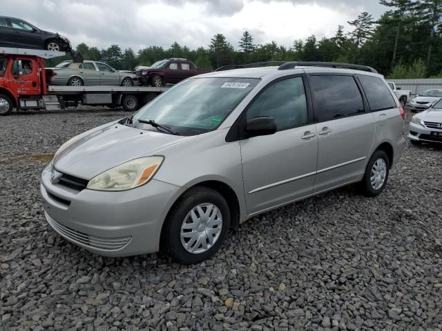 2004 Toyota Sienna CE