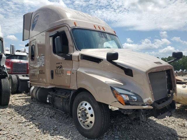 2022 Freightliner Cascadia 126