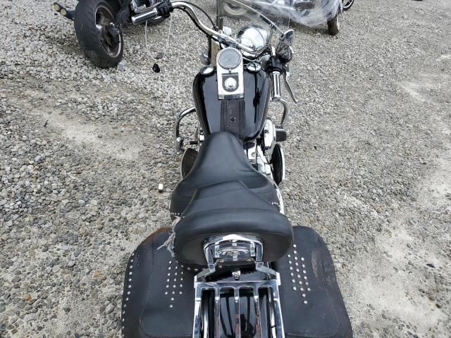 2004 Harley-Davidson Flstc