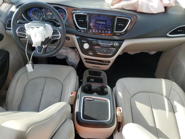 2017 Chrysler Pacifica Touring L Plus