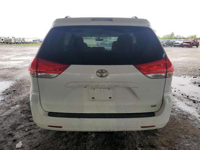 2011 Toyota Sienna LE