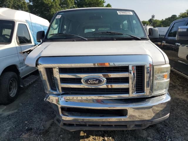 2010 Ford Econoline E350 Super Duty Wagon