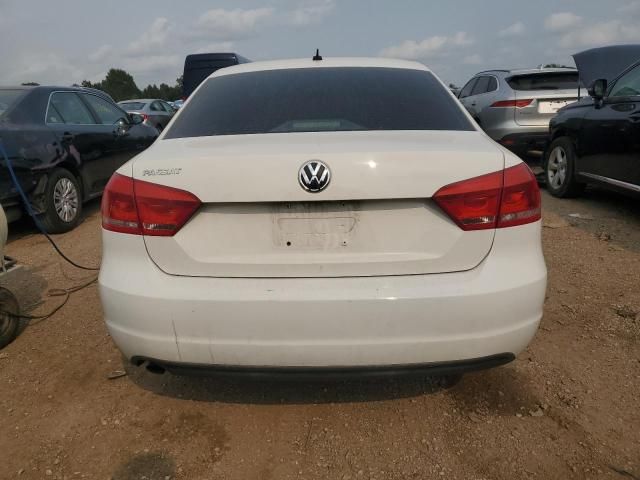 2013 Volkswagen Passat S