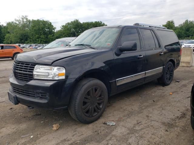 2013 Lincoln Navigator L