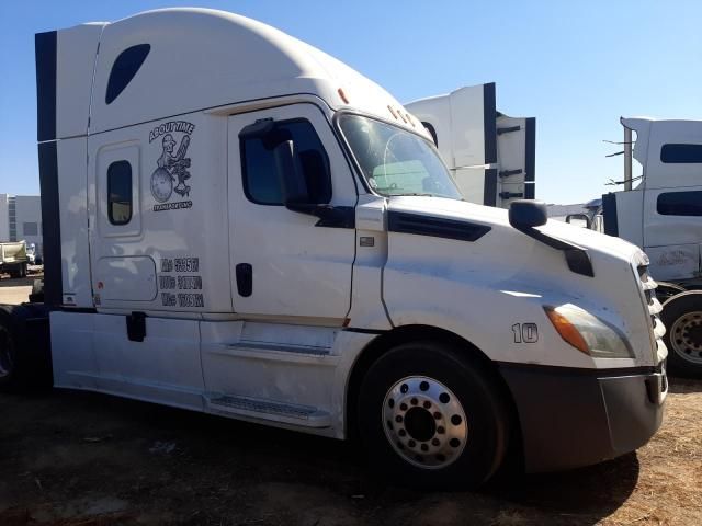 2018 Freightliner Cascadia 126