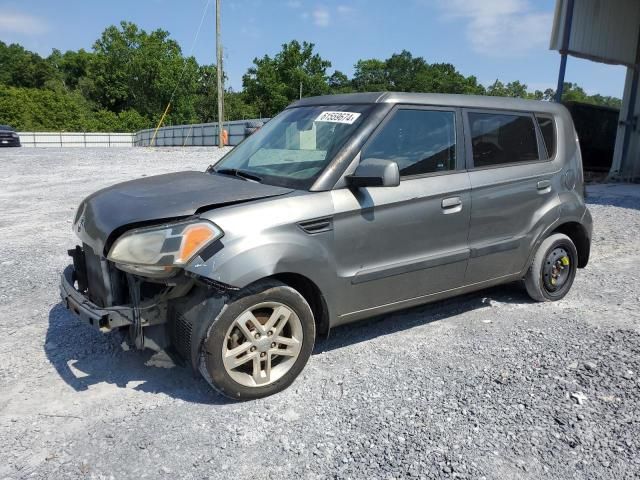 2010 KIA Soul +