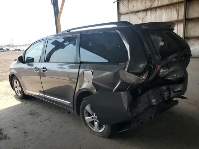 2013 Toyota Sienna LE