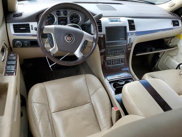 2011 Cadillac Escalade Luxury