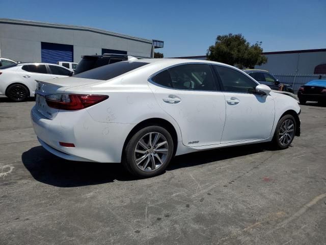 2016 Lexus ES 300H