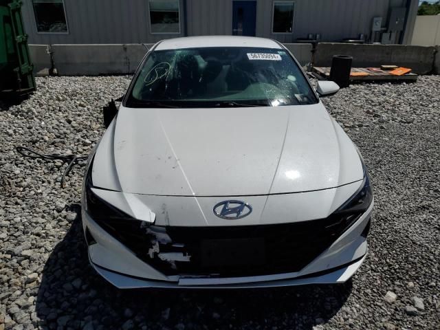 2021 Hyundai Elantra SE