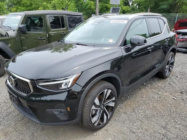 2024 Volvo XC40 Plus