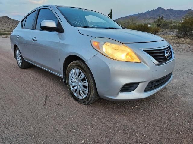 2013 Nissan Versa S