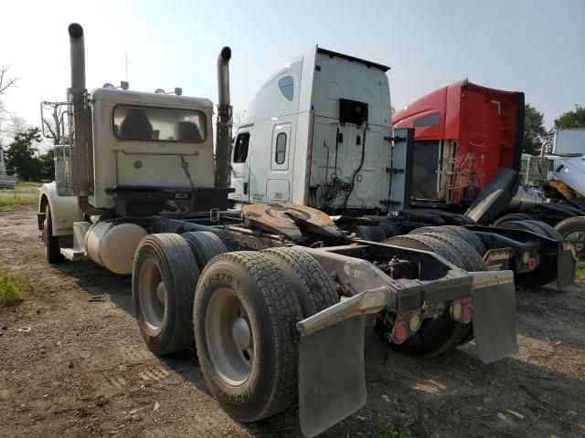 2013 Peterbilt 388