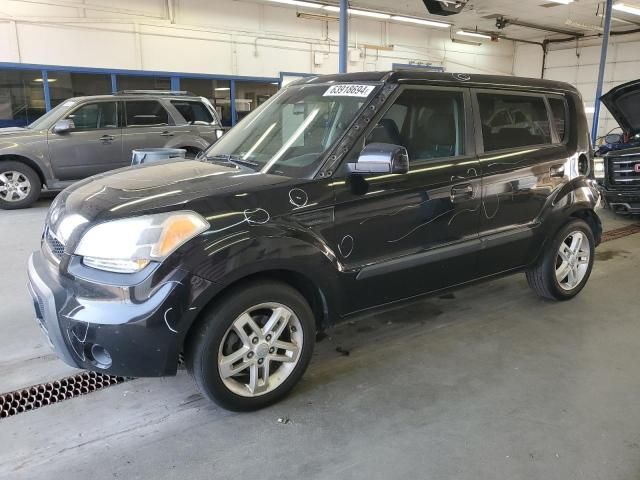 2010 KIA Soul +