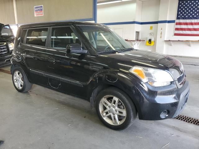 2010 KIA Soul +