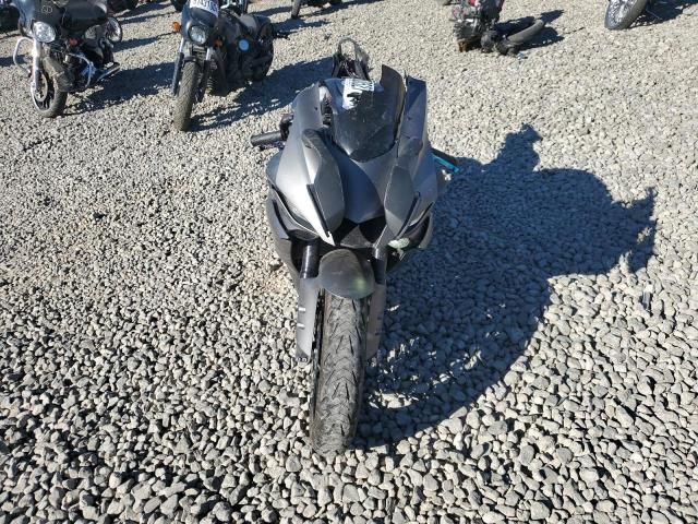 2018 Yamaha YZFR6