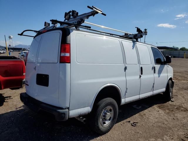 2022 Chevrolet Express G2500