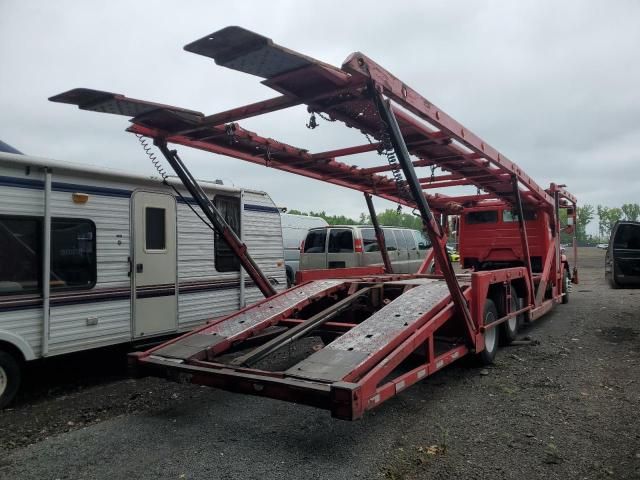 2002 Freightliner Medium Conventional FL112