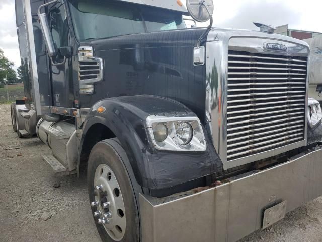 2011 Freightliner Conventional Coronado 132