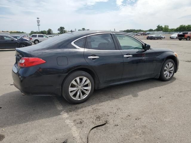 2011 Infiniti M56 X