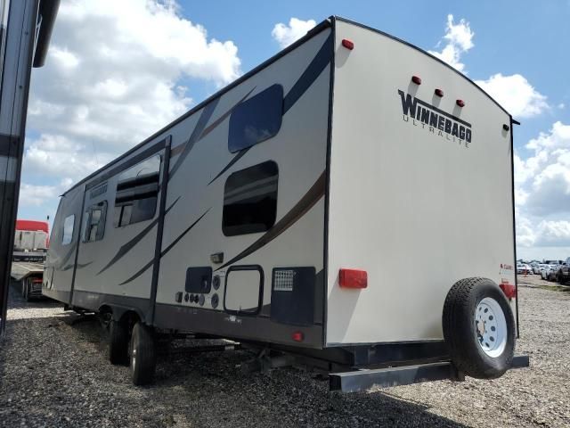 2014 Winnebago Trailer