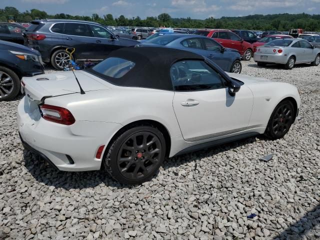 2017 Fiat 124 Spider Classica