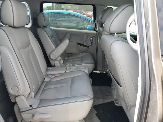 2013 Nissan Quest S