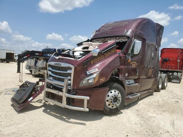 2021 Freightliner Cascadia 126