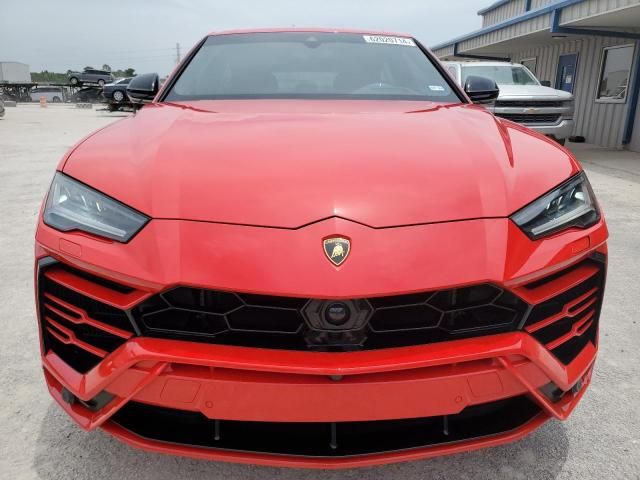 2022 Lamborghini Urus