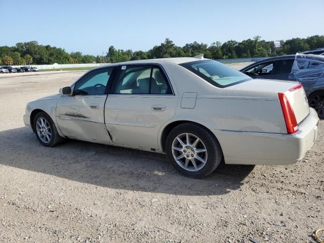 2011 Cadillac DTS Luxury Collection