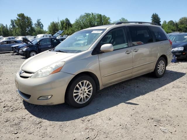 2008 Toyota Sienna XLE