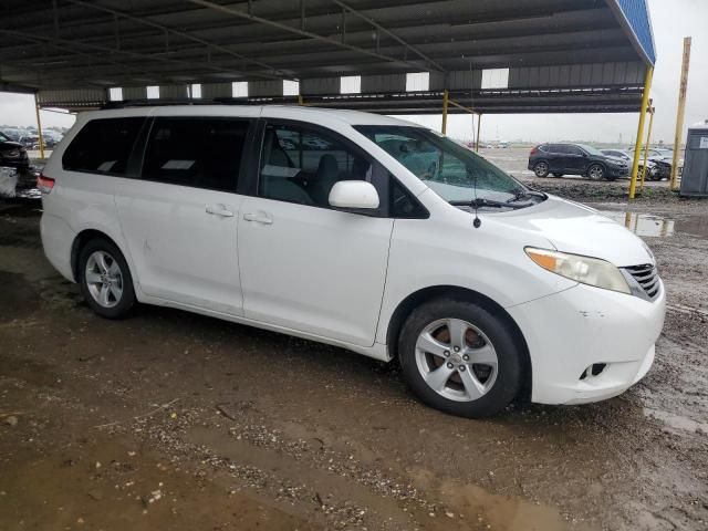 2011 Toyota Sienna LE