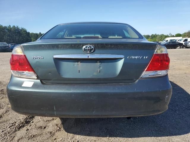 2005 Toyota Camry LE