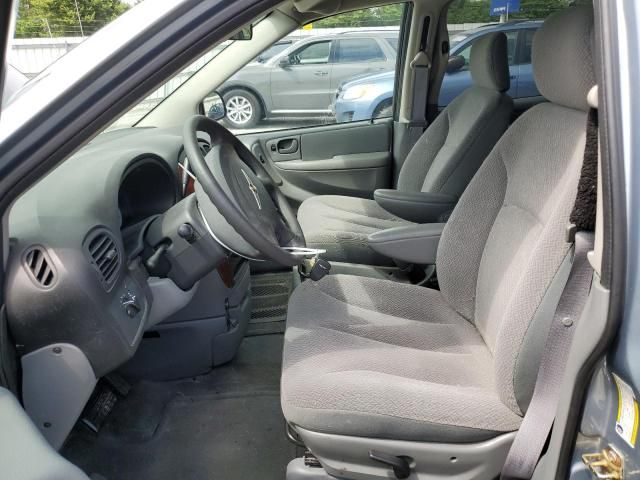 2006 Chrysler Town & Country