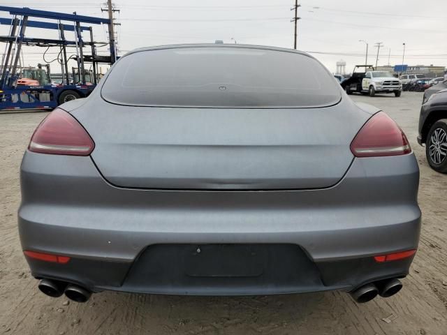 2016 Porsche Panamera S